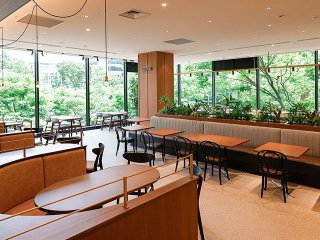 新宿三井ビル店の外観